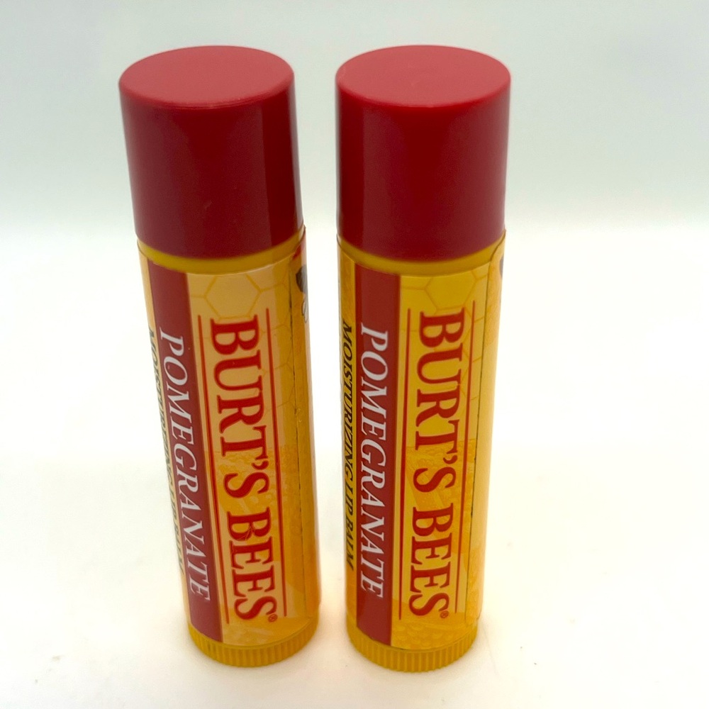 Burt's Bees Pomegranate Lip Balm - Red and Yellow‎